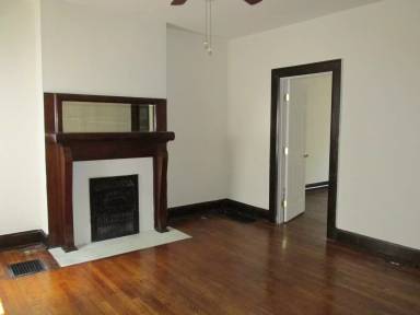 Main picture of 164 E 9th Ave