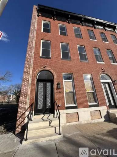 Main picture of 623 N Calhoun St