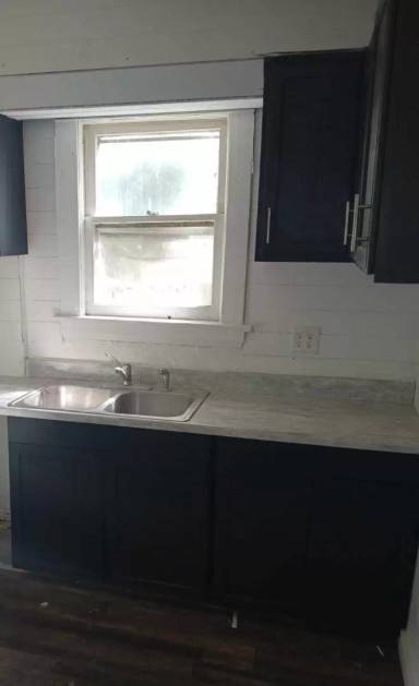 Main picture of 937 Argonne Ct