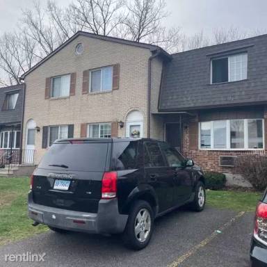 Main picture of 52 Sharon Rd