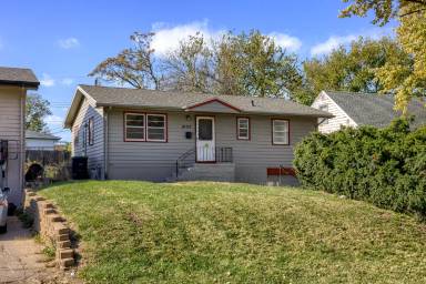 Main picture of 5120 N 48th St