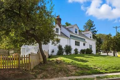 Main picture of 4576 26th St N