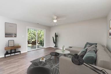 Main picture of 2740 Village Dr