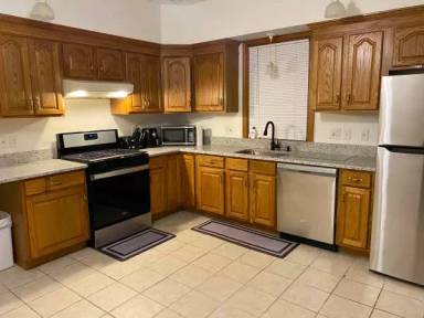 Main picture of 14 Stoddard St