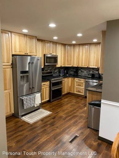Main picture of 1919 5th Ave S