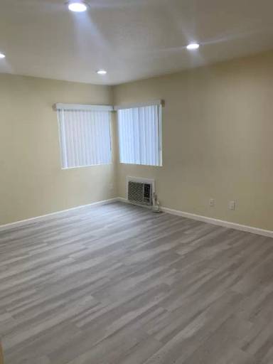 Main picture of 9658 Winter Gardens Blvd