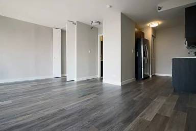 Main picture of 3 E Delaware Pl