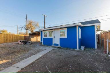 Main picture of 203 S Kentucky St