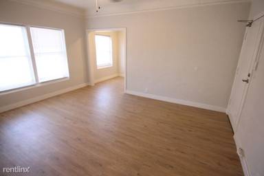 Main picture of 407 S Gramercy Pl