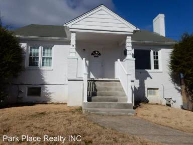 Main picture of 1228 E Washington Ave