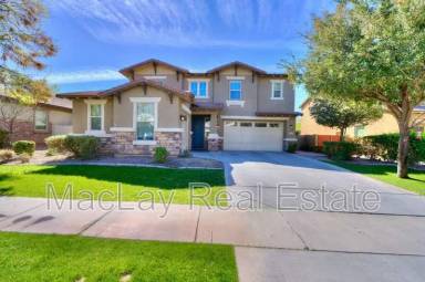 Main picture of 3941 E Palo Verde St