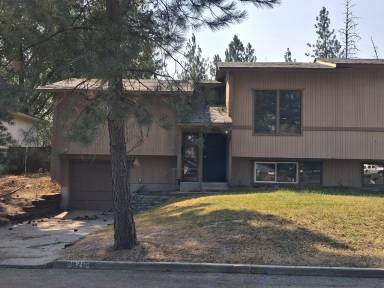 Main picture of 924 E Bedivere Dr