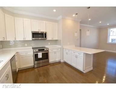 Main picture of 17 Walk Hill St
