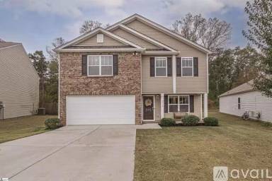 Main picture of 213 Sweetgrass Ln