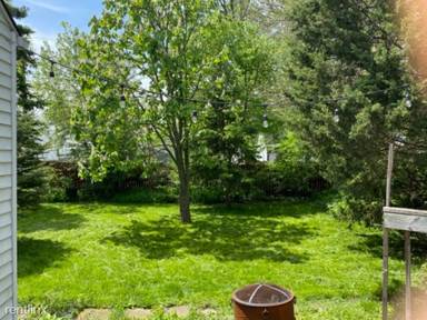 Main picture of 506 N Craig Pl