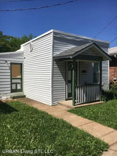 Main picture of 4140 Schiller Pl