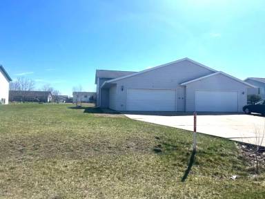Main picture of 4335 131st St
