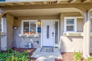 Main picture of 249 N Temple Dr