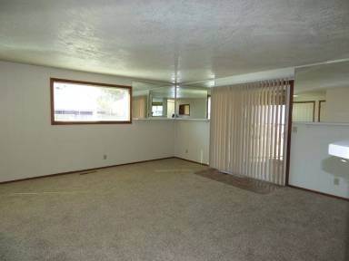 Main picture of 2081 Elmwood Dr S