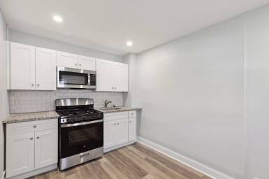 Main picture of 2001 S Dorrance St