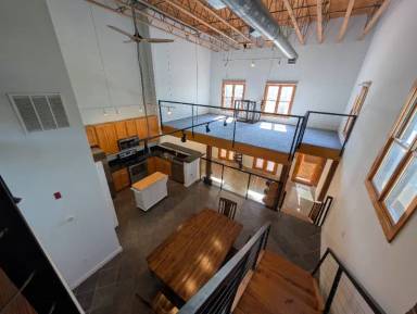 Main picture of 174 Chester Ave SE