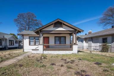 Main picture of 644 Alabama Ave SW