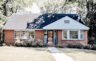 Main picture of 823 Cooper Ave