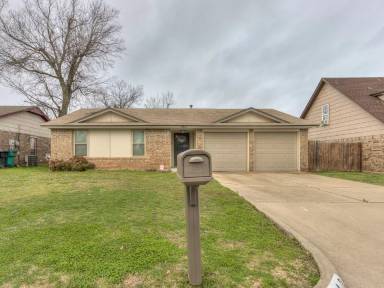 Main picture of 8413 Bigwood Dr