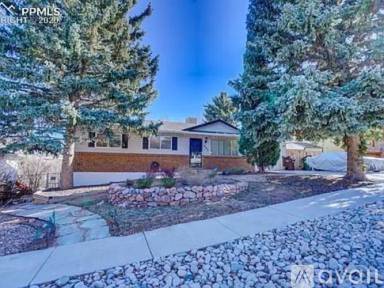 Main picture of 805 Paradise Ln