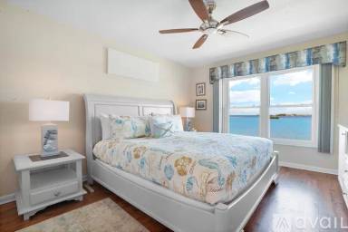 Main picture of 464 N Paula Dr