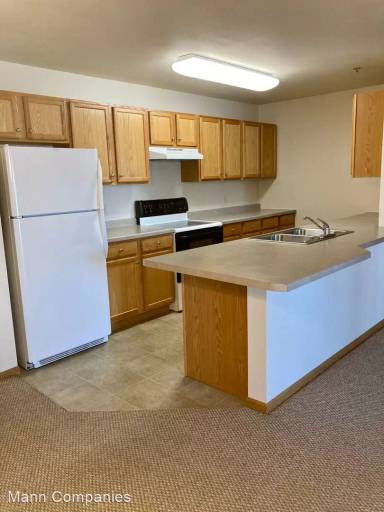Main picture of 921 22nd Ave NE