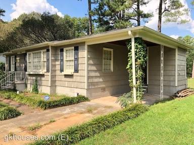 Main picture of 156 Rose Dr