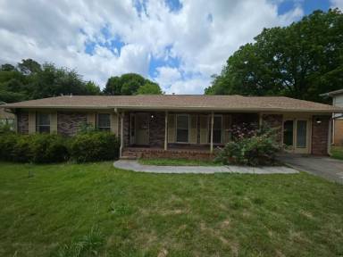 Main picture of 2613 Skyline Dr NW