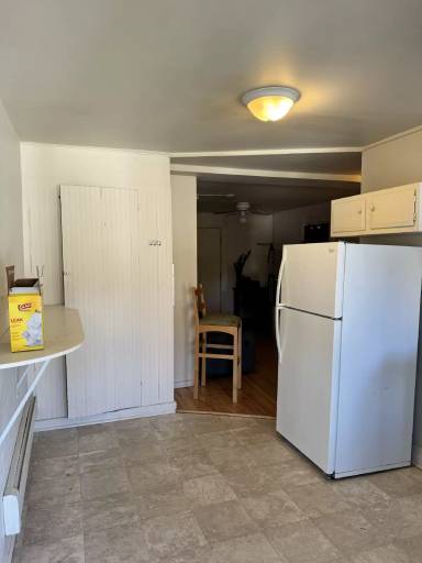 Main picture of 40 Converse Ct