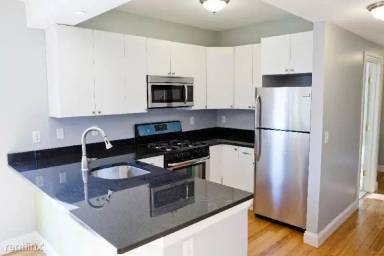 Main picture of 23 Evergreen St