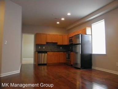 Main picture of 2358 N Park Ave