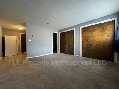 Main picture of 134 W Main St