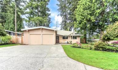 Main picture of 645 164th Pl NE