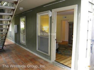 Main picture of 910 W 26th St