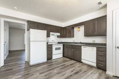 Main picture of 1203A N Main St