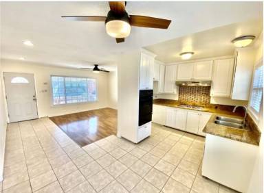 Main picture of 2125 W 157th