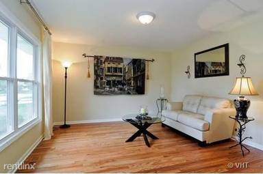 Main picture of 1309 Cumberland Cir E