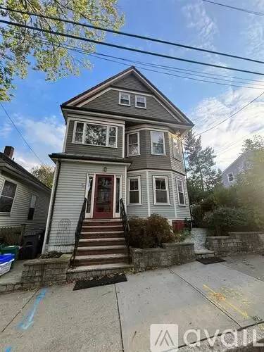 Main picture of 88 Park Ave