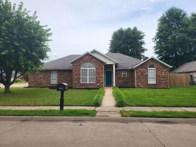 Main picture of 3607 W Hemlock St