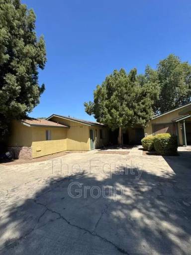 Main picture of 2034 S Tracy Ct