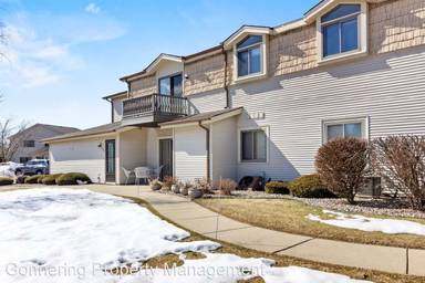 Main picture of 920 Prairie Dr