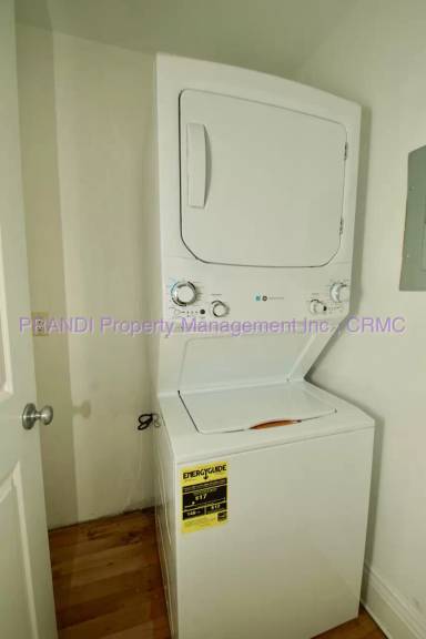 Main picture of 523 D St