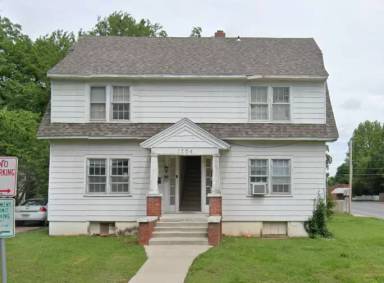 Main picture of 1504 N Summit Ave