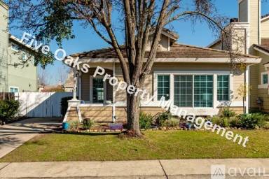 Main picture of 412 Parker Dr