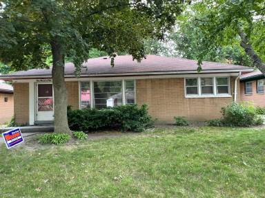 Main picture of 3005 Menominee Ave